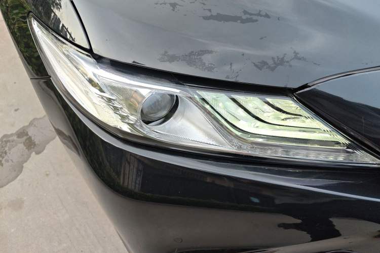 Used Toyota Camry 2019 2.0G Luxury Edition China VI Standard Right Front Headlight