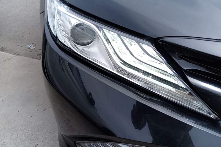 Used Toyota Camry 2019 Revised Version 2.0G Luxury Edition Right Front Headlight