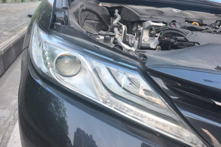 Used Toyota Camry 2019 2.5G Luxury Edition China VI Standard Right Front Headlight