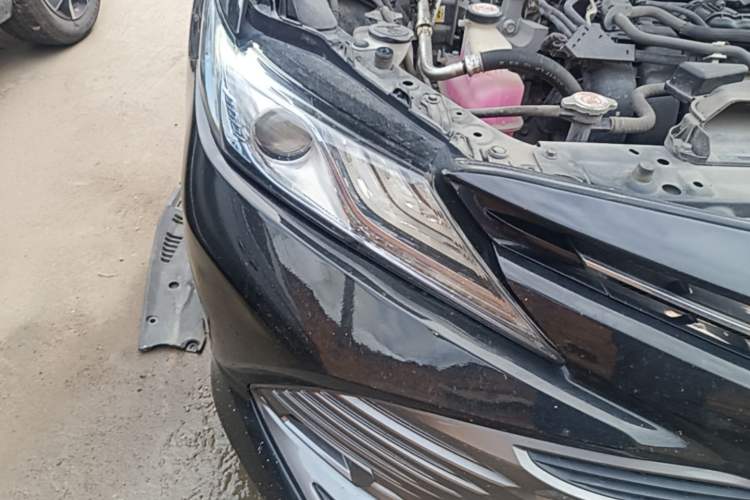 Used Toyota Camry 2019 2.5G Luxury Edition China VI Standard Right Front Headlight