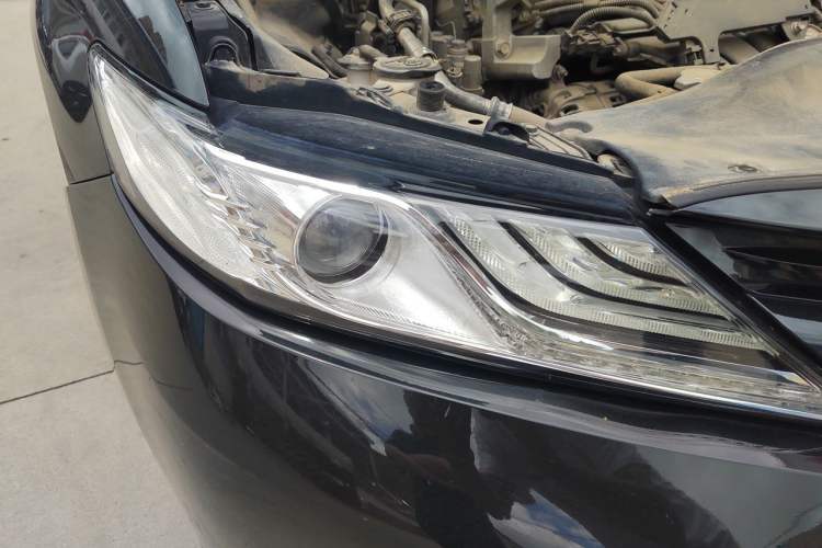 Used Toyota Camry 2019 2.5G Luxury Edition China VI Standard Right Front Headlight