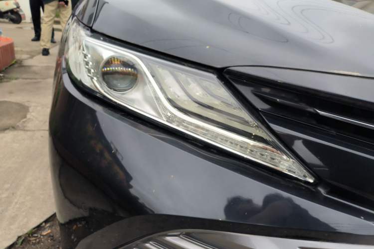 Used Toyota Camry 2019 2.5G Luxury Edition China VI Standard Right Front Headlight