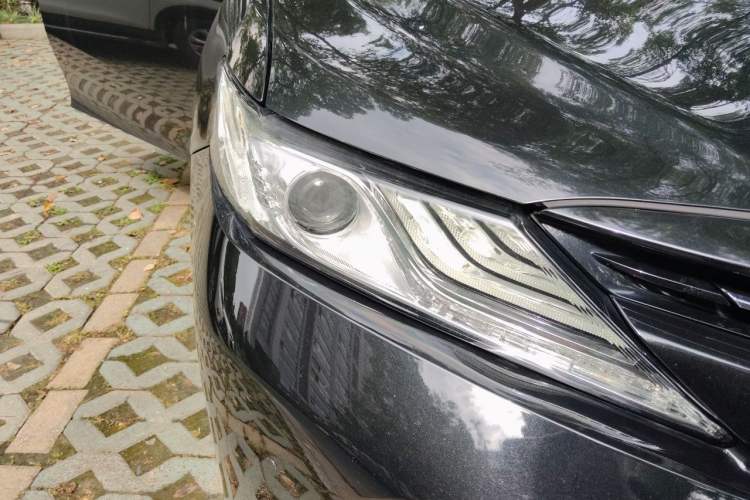 Used Toyota Camry 2019 2.0G Luxury Edition China V Standard Right Front Headlight
