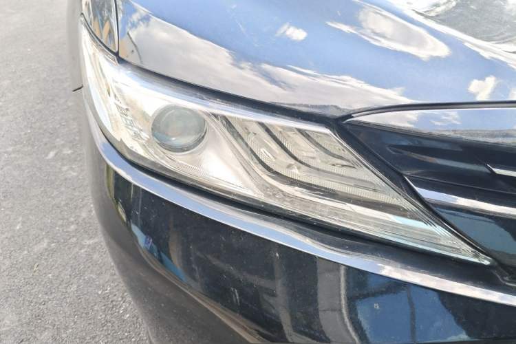 Used Toyota Camry 2019 2.0G Luxury Edition China VI Standard Right Front Headlight