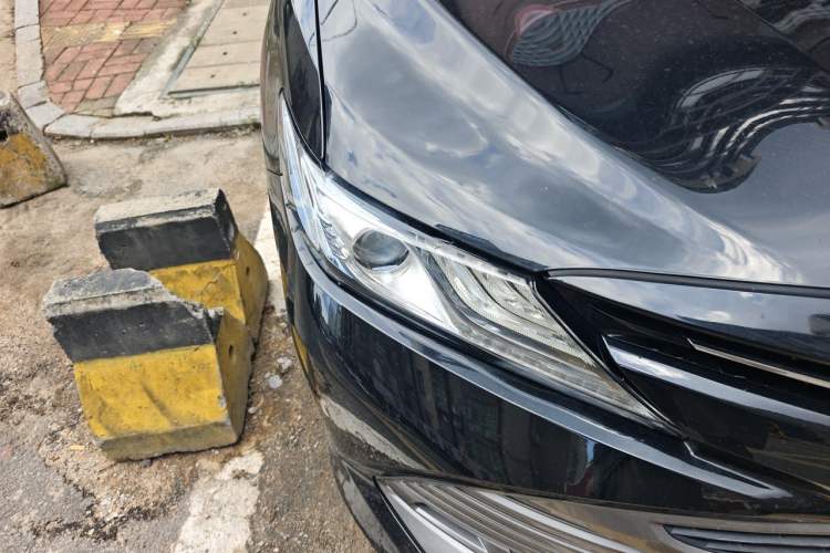 Used Toyota Camry 2019 Dual-Engine 2.5 HG Luxury Edition China VI Standard Right Front Headlight