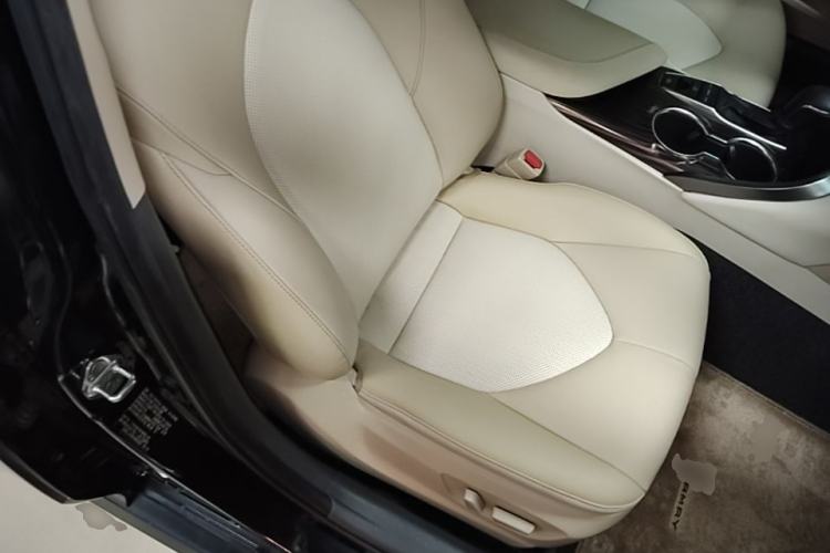 Used Toyota Camry 2019 2.5G Luxury Edition China VI Standard Right Front Seat
