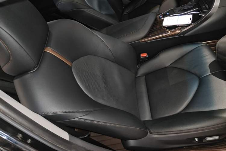 Used Toyota Camry 2019 Revised Version 2.0G Luxury Edition Right Front Seat