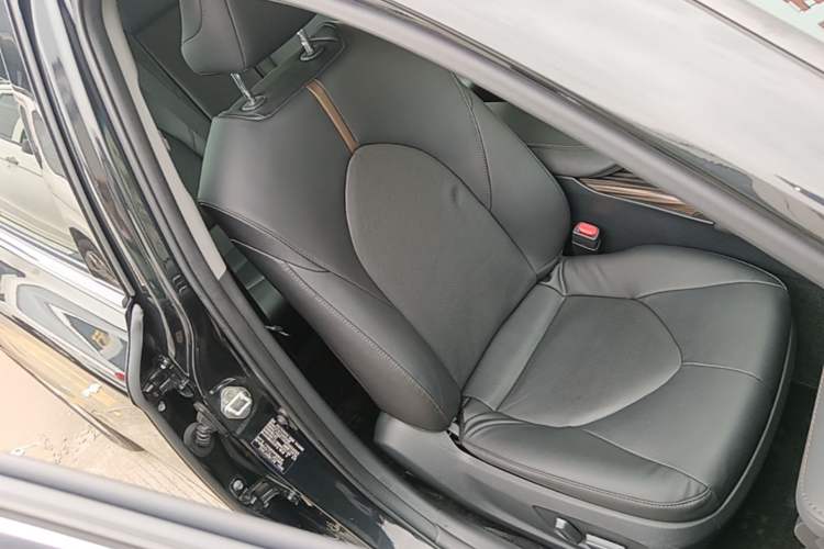 Used Toyota Camry 2019 2.0G Luxury Edition China VI Standard Right Front Seat