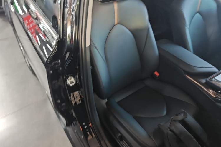 Used Toyota Camry 2019 2.5G Luxury Edition China VI Standard Right Front Seat