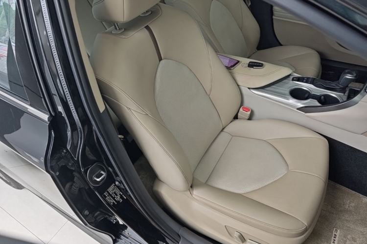 Used Toyota Camry 2019 Revised Version Dual-Engine 2.5 HG Luxury Edition Right Front Seat