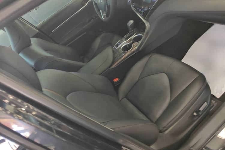 Used Toyota Camry 2019 2.0G Luxury Edition China V Standard Right Front Seat