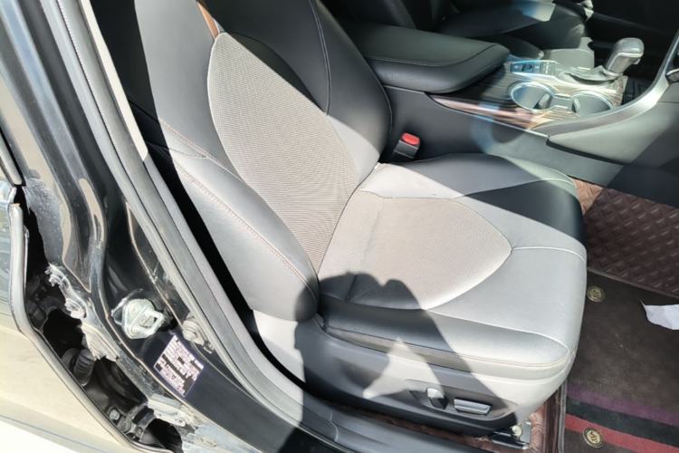 Used Toyota Camry 2019 2.5G Luxury Edition China VI Standard Right Front Seat