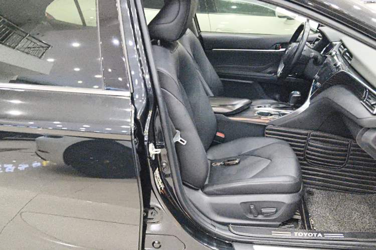 Used Toyota Camry 2019 2.5G Luxury Edition China VI Standard Right Front Seat