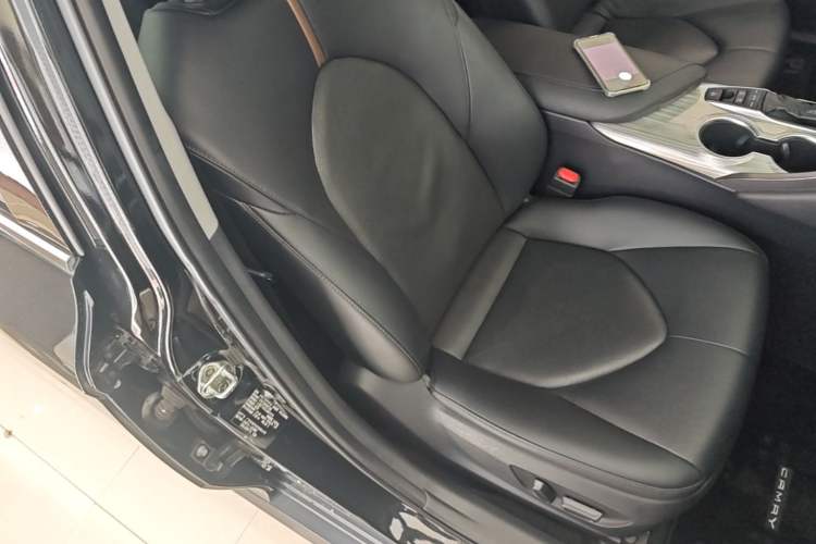 Used Toyota Camry 2019 Dual-Engine 2.5 HG Luxury Edition China VI Standard Right Front Seat