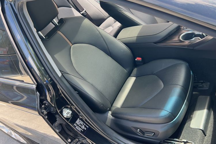 Used Toyota Camry 2019 Revised Version 2.0G Luxury Edition Right Front Seat