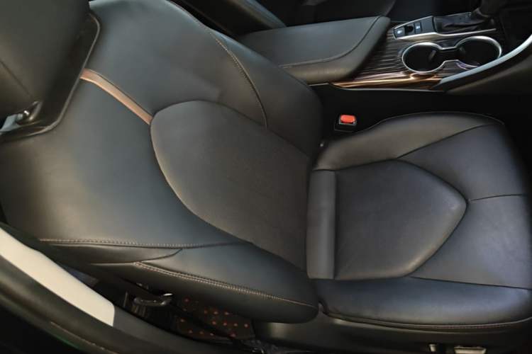 Used Toyota Camry 2019 Revised Version 2.0G Luxury Edition Right Front Seat