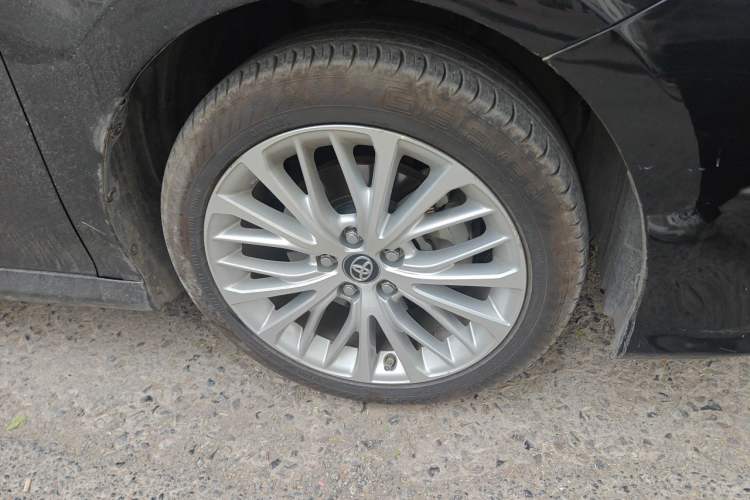 Used Toyota Camry 2019 Revised Version 2.5G Luxury Edition Right Front Wheel Hub