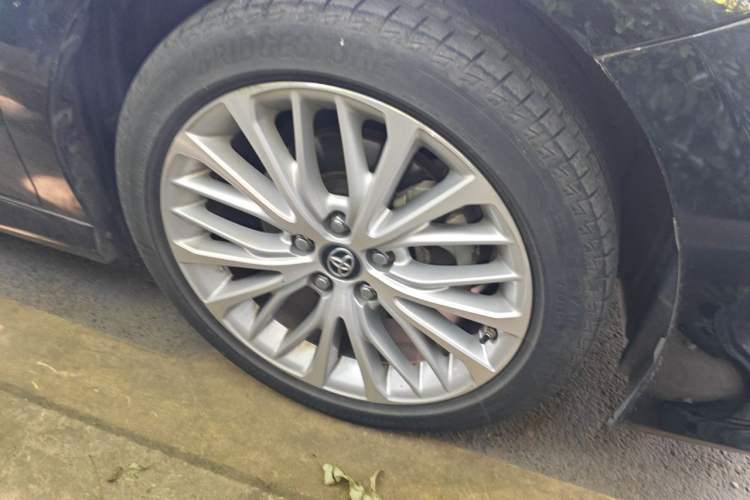 Used Toyota Camry 2019 Revised Version 2.5G Luxury Edition Right Front Wheel Hub