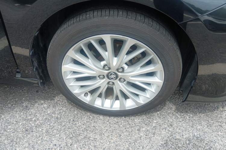 Used Toyota Camry 2019 Revised Version 2.5G Luxury Edition Right Front Wheel Hub