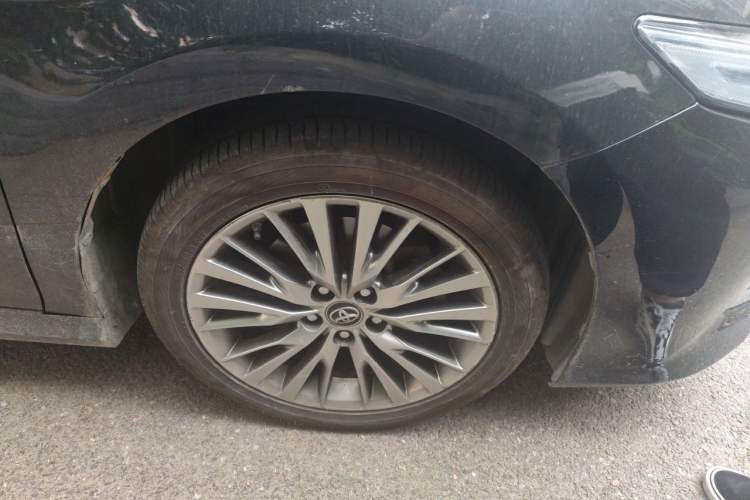 Used Toyota Camry 2019 Dual-Engine 2.5 HG Luxury Edition China V Standard Right Front Wheel Hub