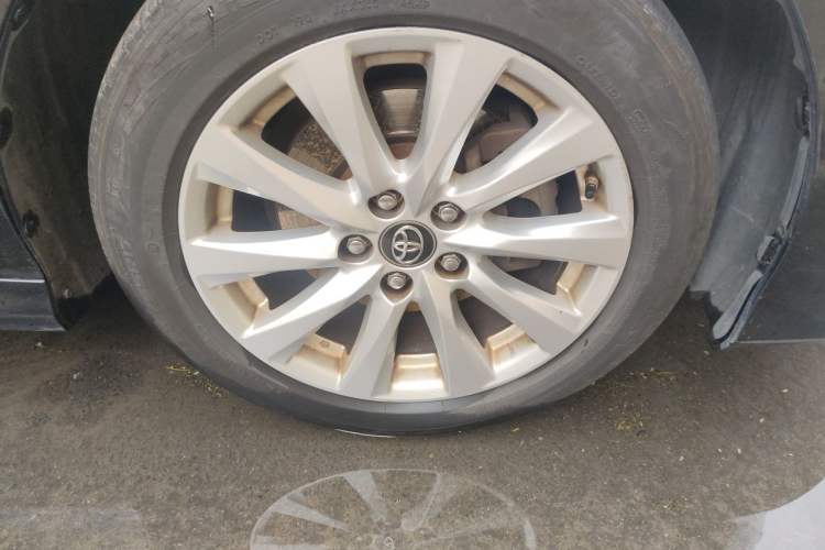 Used Toyota Camry 2019 2.0G Luxury Edition China VI Standard Right Front Wheel Hub