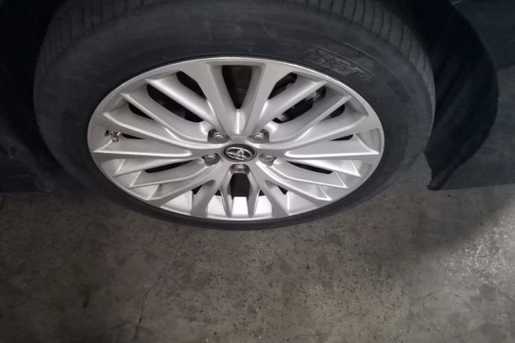 Used Toyota Camry 2019 2.5G Luxury Edition China VI Standard Right Front Wheel Hub