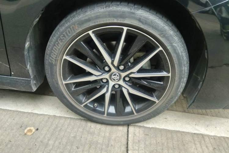 Used Toyota Camry 2019 2.5S FENGSHANG Version China VI Standard Right Front Wheel Hub