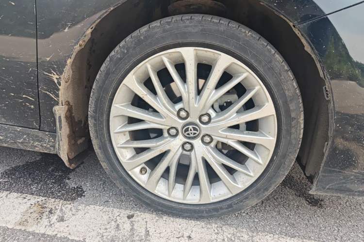 Used Toyota Camry 2019 Revised Version 2.5G Luxury Edition Right Front Wheel Hub
