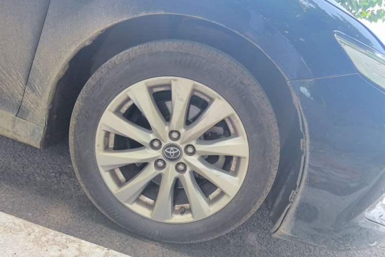 Used Toyota Camry 2019 Revised Version 2.0G Luxury Edition Right Front Wheel Hub