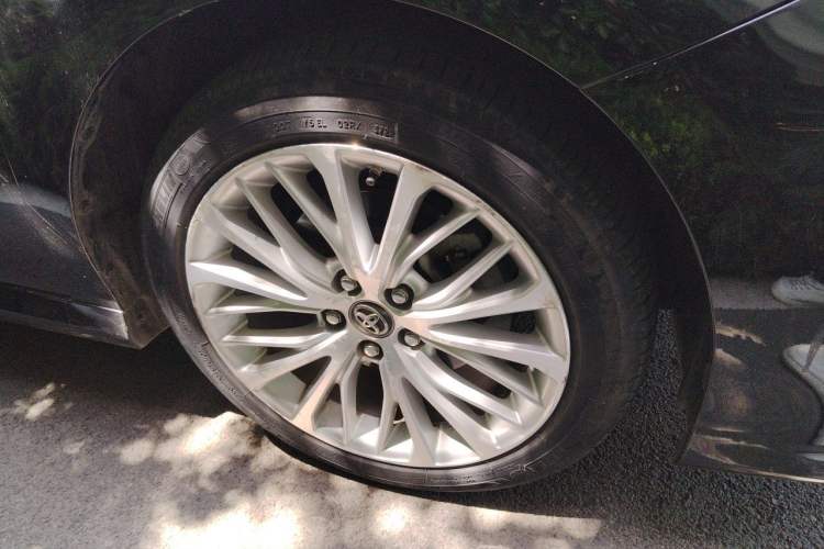 Used Toyota Camry 2019 Revised Version 2.5G Luxury Edition Right Front Wheel Hub