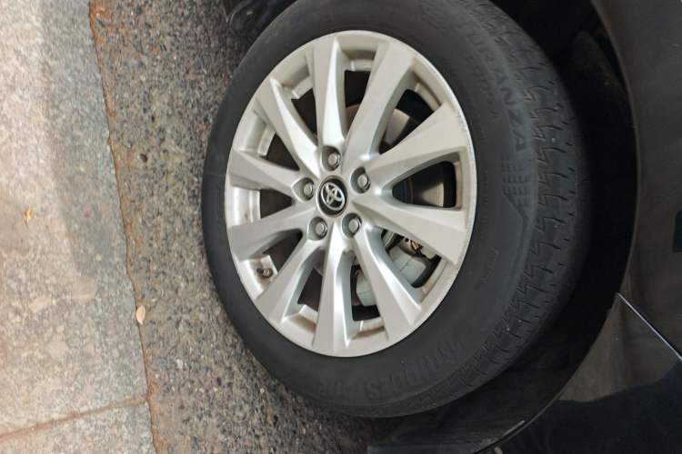 Used Toyota Camry 2019 2.0G Luxury Edition China VI Standard Right Front Wheel Hub