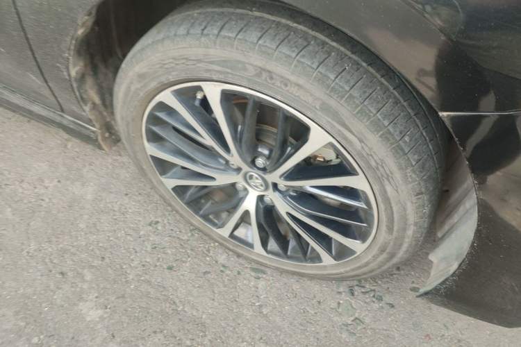 Used Toyota Camry 2019 2.5S FENGSHANG Version China VI Standard Right Front Wheel Hub