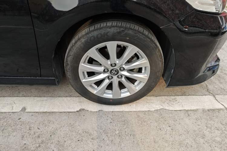 Used Toyota Camry 2019 2.0G Luxury Edition China VI Standard Right Front Wheel Hub