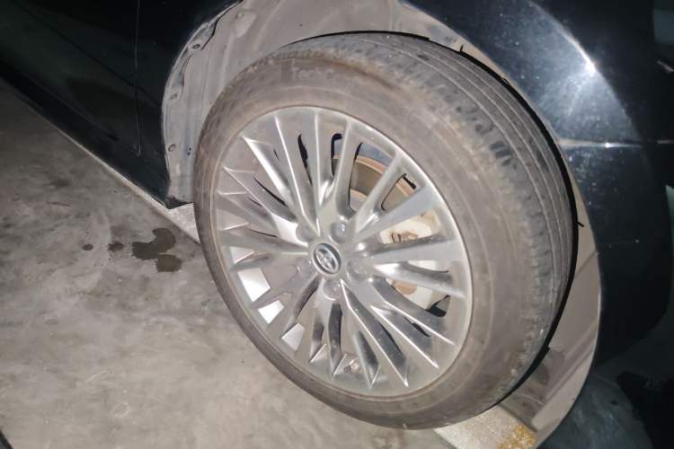 Used Toyota Camry 2019 Dual-Engine 2.5 HG Luxury Edition China VI Standard Right Front Wheel Hub