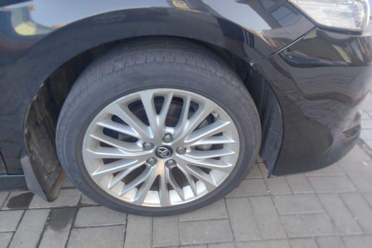 Used Toyota Camry 2019 Revised Version 2.5G Luxury Edition Right Front Wheel Hub