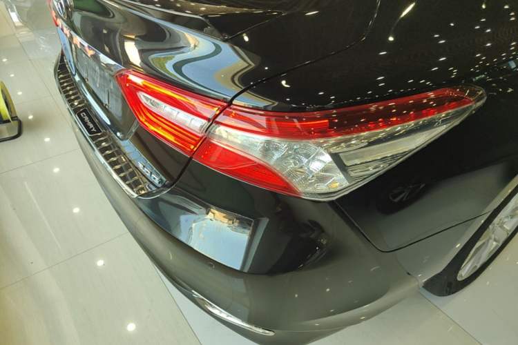 Used Toyota Camry 2019 2.0G Luxury Edition China V Standard Right Rear Taillight