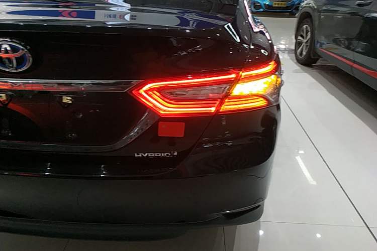 Used Toyota Camry 2019 Revised Version Dual-Engine 2.5 HG Luxury Edition Right Rear Taillight