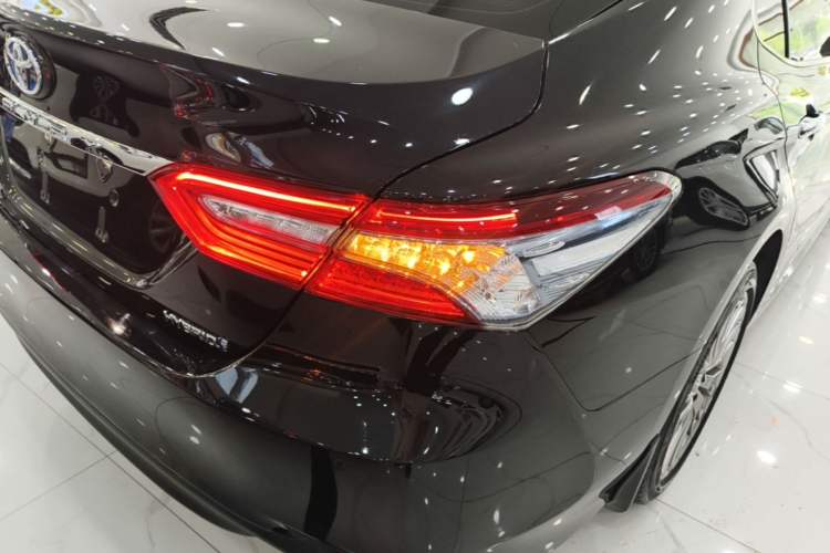 Used Toyota Camry 2019 Revised Version Dual-Engine 2.5 HG Luxury Edition Right Rear Taillight