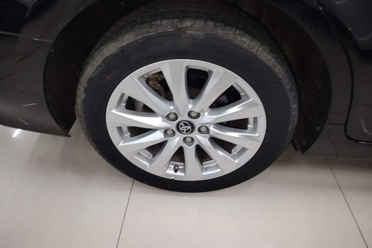 Used Toyota Camry 2019 Revised Version 2.0G Luxury Edition Right Rear Wheel Hub
