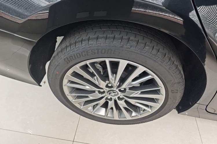 Used Toyota Camry 2019 Revised Version Dual-Engine 2.5 HG Luxury Edition Right Rear Wheel Hub