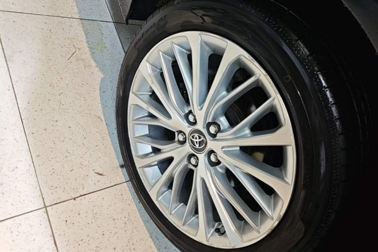 Used Toyota Camry 2019 2.5G Luxury Edition China VI Standard Right Rear Wheel Hub