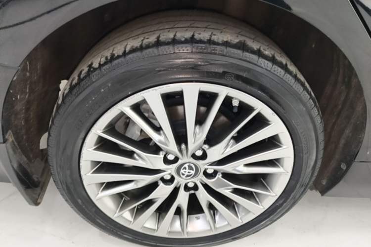 Used Toyota Camry 2019 Revised Version Dual-Engine 2.5 HG Luxury Edition Right Rear Wheel Hub