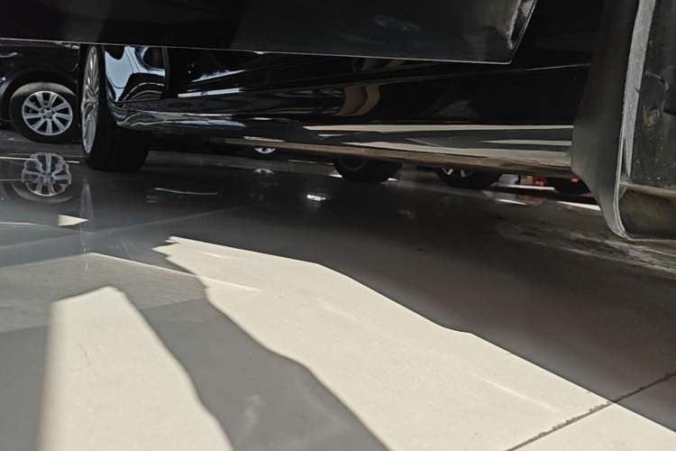 Used Toyota Camry 2019 2.5G Luxury Edition China VI Standard Right Side Sill
