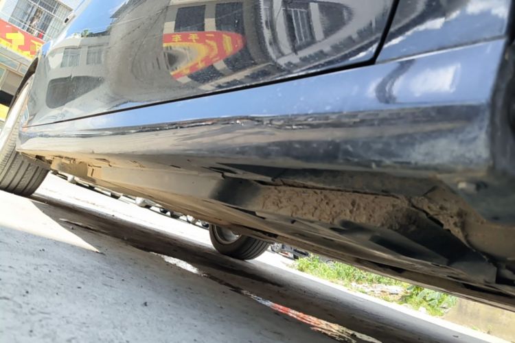 Used Toyota Camry 2019 2.5G Luxury Edition China VI Standard Right Side Sill