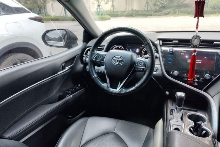 Used Toyota Camry 2019 2.0G Luxury Edition China VI Standard Steering Wheel