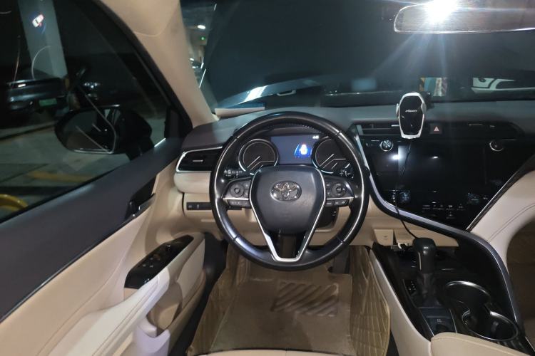 Used Toyota Camry 2019 2.0G Luxury Edition China VI Standard Steering Wheel