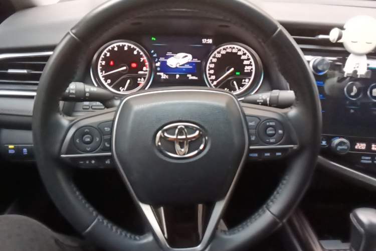 Used Toyota Camry 2019 2.0G Luxury Edition China VI Standard Steering Wheel