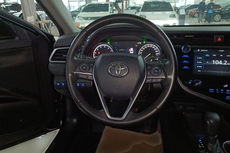 Used Toyota Camry 2019 2.0G Luxury Edition China VI Standard Steering Wheel