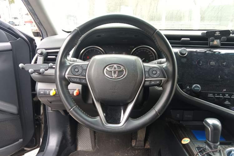 Used Toyota Camry 2019 2.0G Luxury Edition China VI Standard Steering Wheel