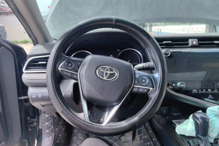 Used Toyota Camry 2019 2.5G Luxury Edition China VI Standard Steering Wheel